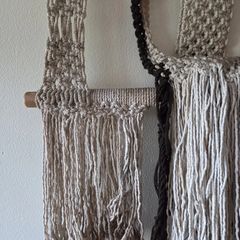 Large BoHo Owl Macrame Jute Bead Wall Hanging Vintage 1970's MCM Folk Art